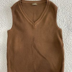Brandy Melville sweater vest top Size: One Size fits all Color:Brown